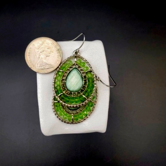 Vintage Style Dangle Green and Silver Beaded Tear Drop Earings - Picture 5 of 5